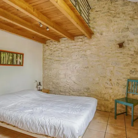 Cosy With Garden Holiday home Ponet-et-Saint-Auban