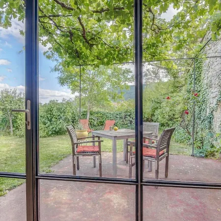 Holiday home Cosy With Garden Ponet-et-Saint-Auban