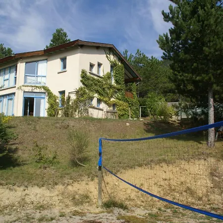 Cosy With Garden Holiday home Ponet-et-Saint-Auban