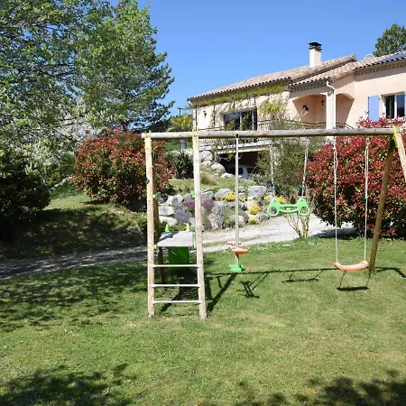 Holiday home Cosy With Garden Ponet-et-Saint-Auban