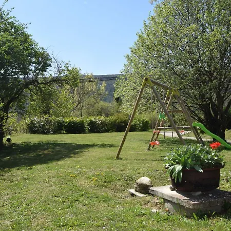 Cosy With Garden Ponet-et-Saint-Auban
