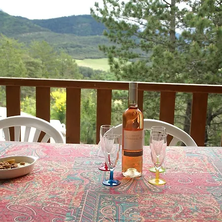 Holiday home Cosy With Garden Ponet-et-Saint-Auban