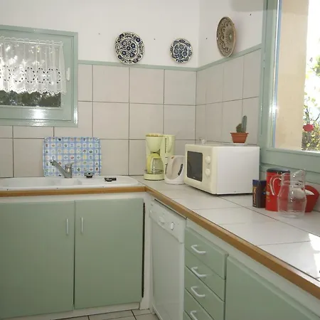 Holiday home Cosy With Garden Ponet-et-Saint-Auban